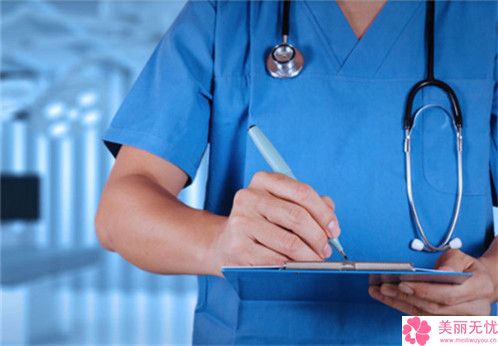 東莞激光去青黑毛痣正規(guī)醫(yī)院盤點 太平人民醫(yī)院與協(xié)美醫(yī)院實力解析